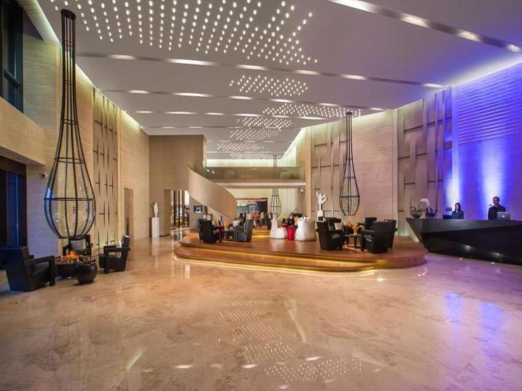 Himalayas Qingdao Hotel Bagian luar foto
